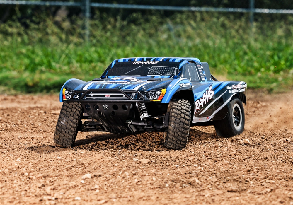 Traxxas 1/10 Slash HD 2WD RTR (Brushed) with Battery and USB-C Charger - Assorted Colors