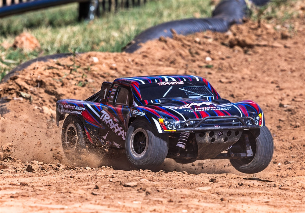 Traxxas 1/10 Slash 4X4 VXL HD Brushless 4WD RTR with Clipless Body Mounting - Assorted Colors