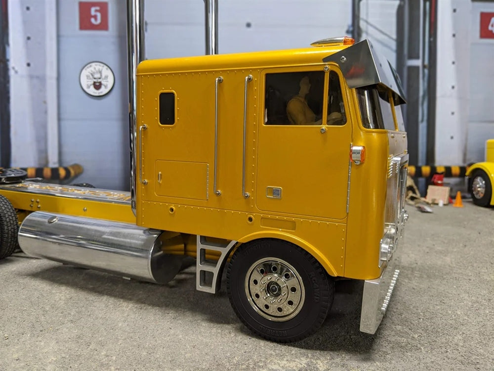 True Scale RC Globeliner - Box Visor