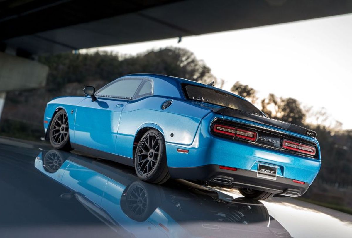 Kyosho Fazer Mk2 FZ02L Dodge Challenger SRT Hellcat 1/10 4WD Readyset - B5 Blue