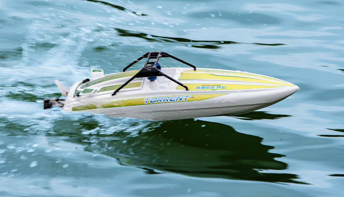 Rage RC Torrent 450BL Brushless Jet Boat RTR - Green
